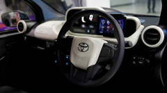 Toyota đặt ra kế hoạch tái chế pin cũ để sử dụng năng lượng tái tạo