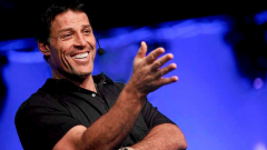 “Bậc thầy huấn luyện CEO” Tony Robbins: Làm kinh doanh cần người làm phải có một bản lĩnh thép