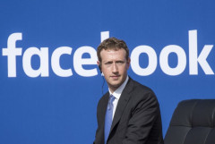 CEO Facebook Mark Zuckerberg lên kế hoạch làm việc từ xa ít nhất là nửa năm
