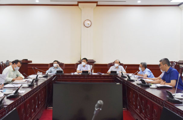 Bộ trưởng Bộ Tư pháp Lê Thành Long chủ trì cuộc họp
