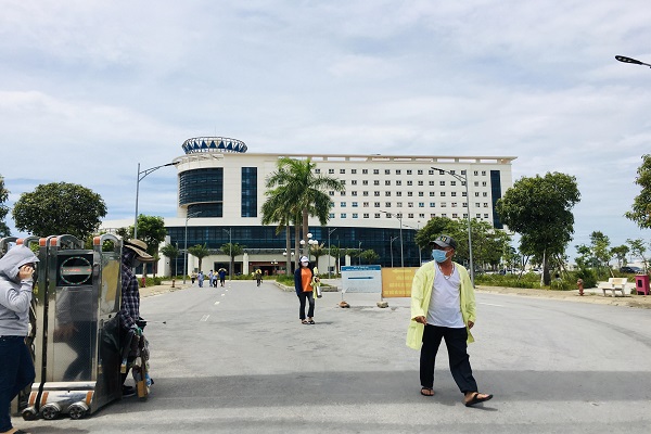 Bệnh viện Ung bướu tỉnh Thanh Hóa, nơi có các bệnh nhân đang mòn mỏi chờ sửa máy xạ trị
