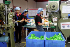 Doanh nghiệp sản xuất đồ chơi Mỹ một cổ hai tròng: vừa bị tăng giá, vừa lo ngại căng thẳng chính trị trên đất Trung
