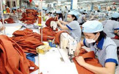 Doanh nghiệp Dệt may: Thiếu lao động, nguy cơ ngưng trệ sản xuất