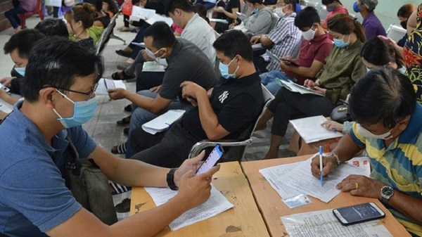 Người lao động đăng ký hưởng trợ cấp thất nghiệp tại Trung tâm Dịch vụ việc làm TP. Hồ Chí Minh