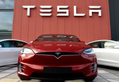 Tesla giảm giá sâu tại Trung Quốc, ai sẽ là người bị ảnh hưởng?