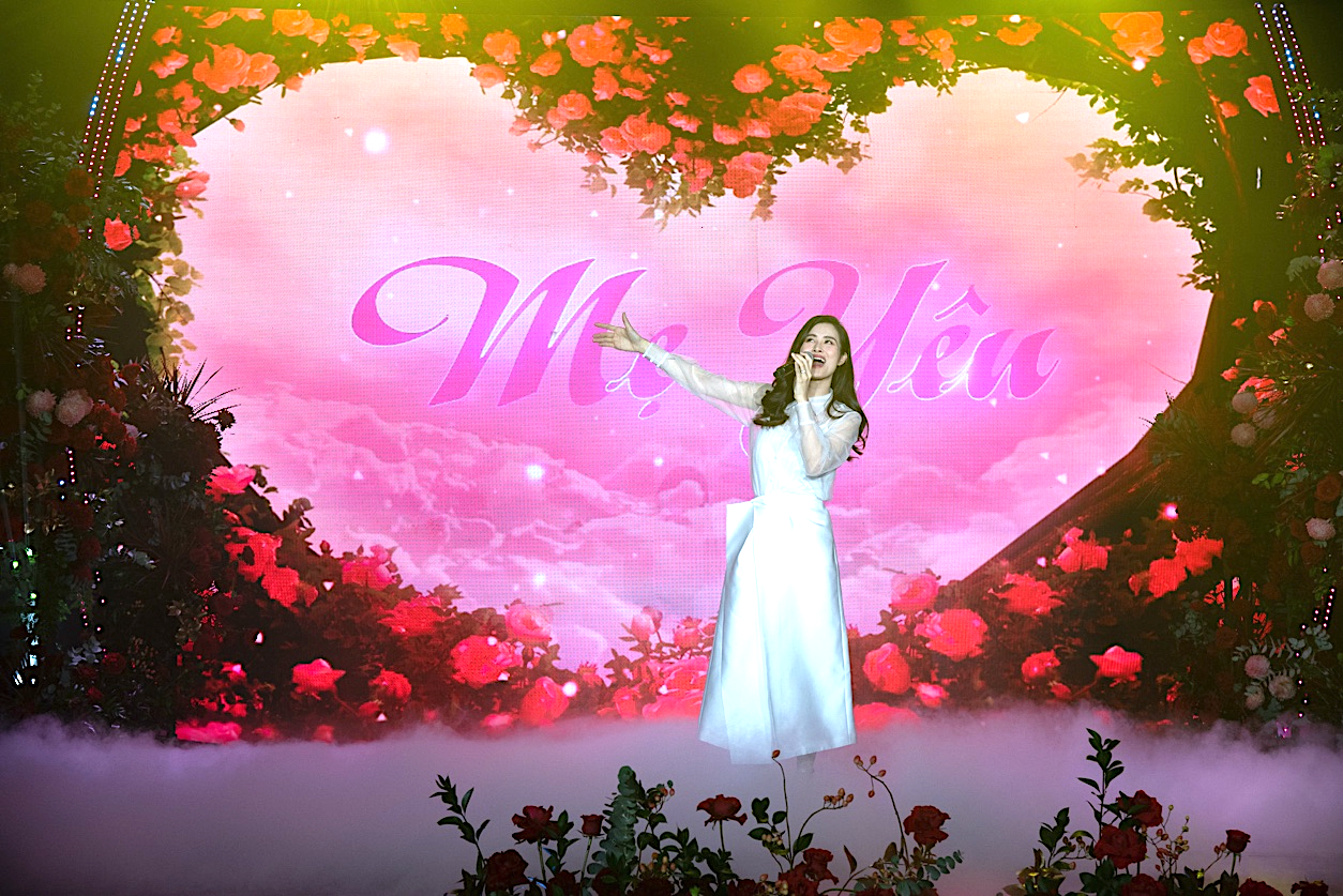 Đông Nhi sẽ trở lại với khán giả truyền hình qua 2 ca khúc ý nghĩa về mẹ trong chương trình Mẹ là Tình Yêu