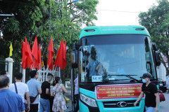 59 cán bộ y tế tỉnh Thanh Hóa lên đường vào TP Hồ Chí Minh chống dịch