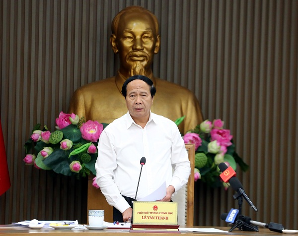 Phó Thủ tướng Lê Văn Thành nhấn mạnh quyết tâm chấm dứt tình trạng tàu cá vi phạm IUU vào năm 2022 để gỡ “thẻ vàng” của EC