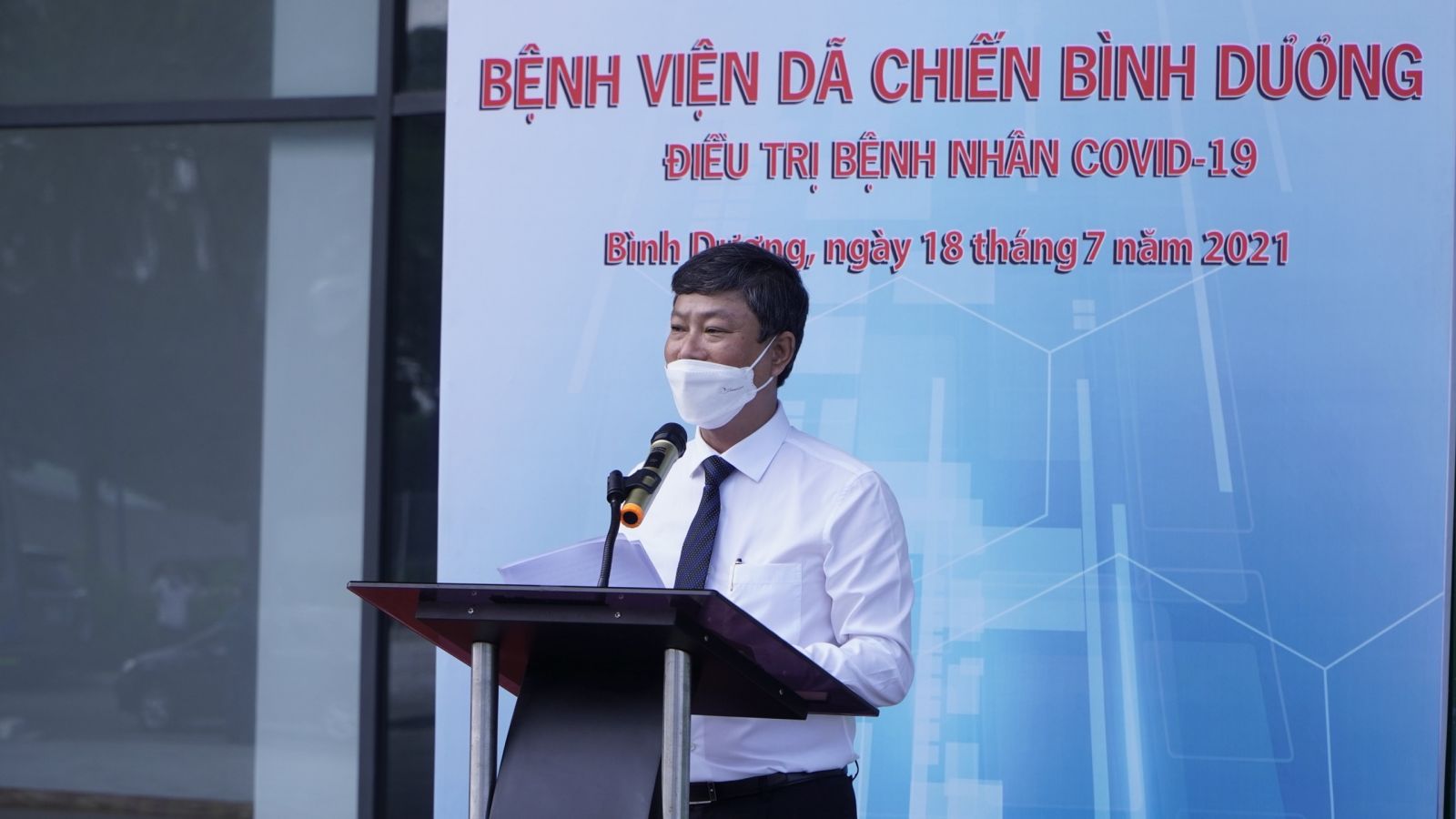 Ông Võ Văn Minh, Chủ tịch UBND tỉnh Bình Dương công bố bệnh viện dã chiến quy mô 1.500 giường đi vào hoạt động