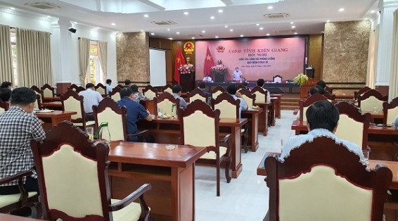 Các đại biểu tham dự hội nghị tại điểm cầu Ủy ban nhân dân tỉnh Kiên Giang