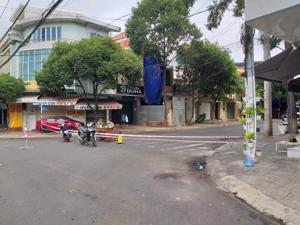 Phong tỏa một tuyến đường có bệnh nhân dương tính với SARS-CoV-2 tại thành phố Buôn Ma Thuột