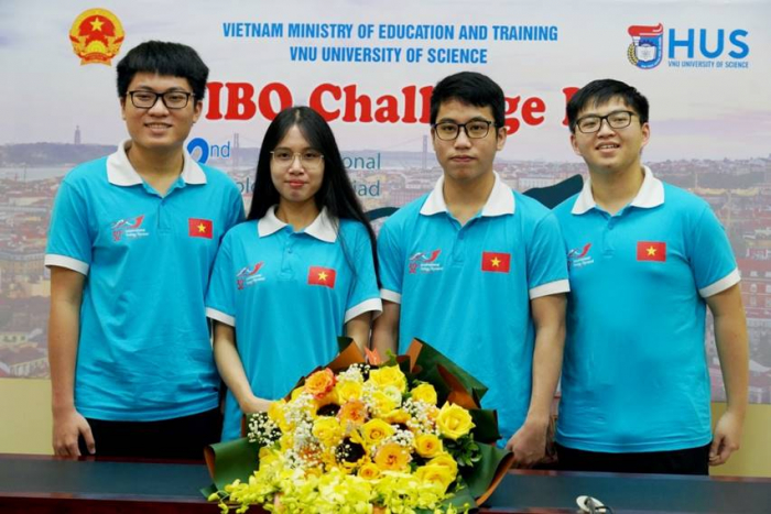 Các Thành viên đội tuyển Việt Nam tham dự kỳ thi Olympic Sinh học quốc tế năm 2021
