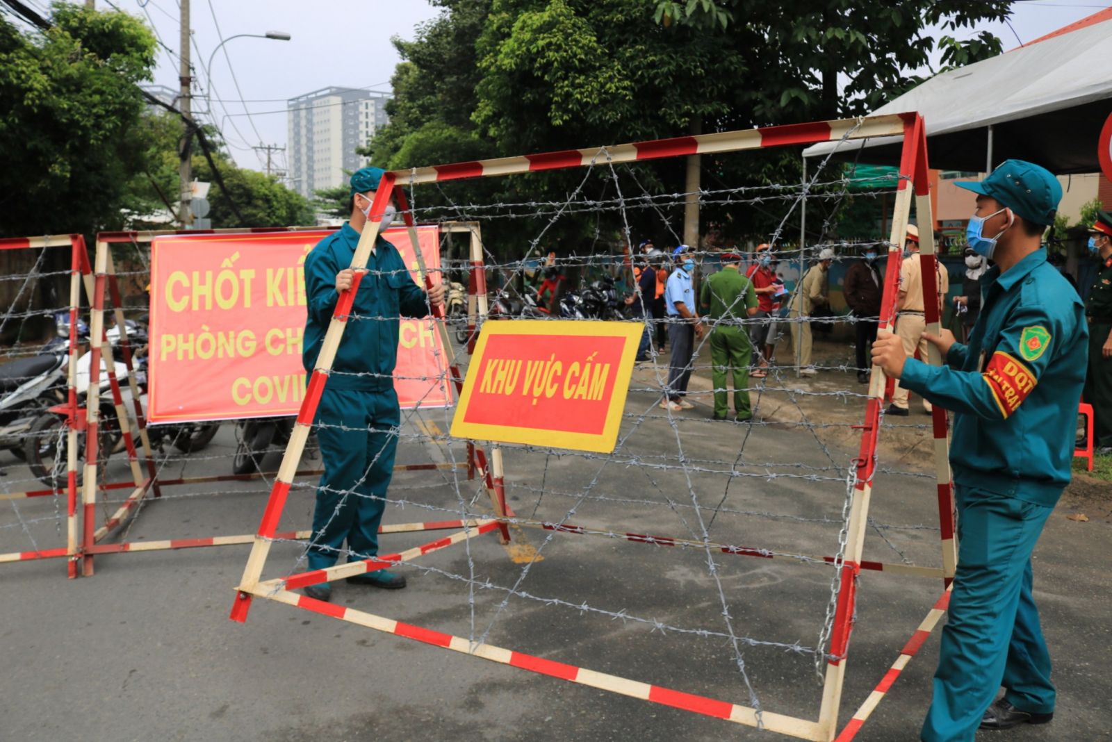 3 phường Tân Phú, Tăng Nhơn Phú A và Long Trường vừa được dừng việc thiết lập phong tỏa, cách ly y tế từ 0h ngày 26.7