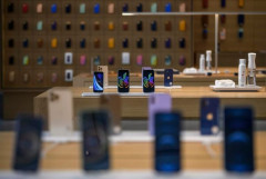 Tỷ phú sáng lập công ty cung cấp mặt kính cho Apple và Samsung chuẩn bị hồ sơ cho đợt IPO ở Hồng Kông
