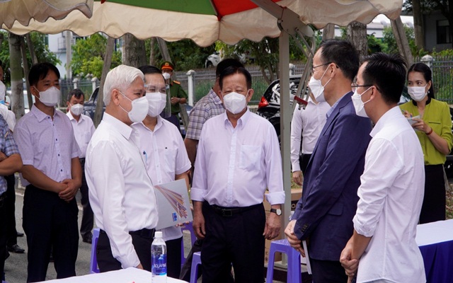 Bí thứ Tỉnh ủy Nguyễn Văn Lợi đã làm việc với các doanh nghiệp ở tỉnh Bình Dương