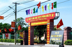 Đình chỉ công tác một lãnh đạo phường tại Hà Tĩnh vì ký giấy xác nhận cho người về từ vùng dịch