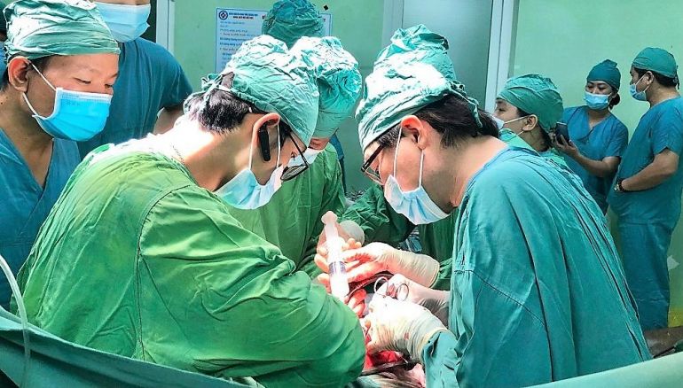 Bệnh viện Đa khoa tỉnh Quảng Ngãi cũng đã thực hiện phẫu thuật thành công việc cắt gan theo kỹ thuật Takasaki. (ảnh Thanh Phương).