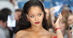 Những bài học quản lý tài chính đã giúp Rihanna trở thành nghệ sĩ giàu nhất thế giới