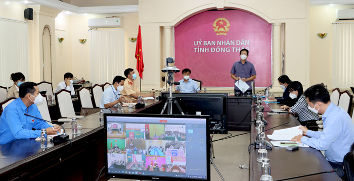 Ông Huỳnh Minh Tuấn - Phó Chủ tịch UBND tỉnh Đồng Tháp, phát biểu chỉ đạo tại cuộc họp.