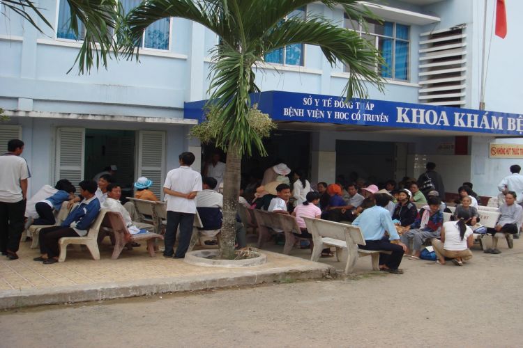 Khoa KB và điều trị ngoại trú, Bệnh viện YHCT Đồng Tháp