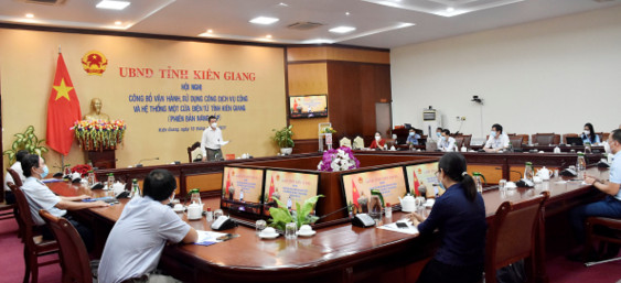 Phó Chủ tịch UBND tỉnh Kiên Giang, ông Nguyễn Lưu Trung phát biểu chỉ đạo tại hội nghị công bố vận hành Cổng DVC và Hệ thống MCĐT