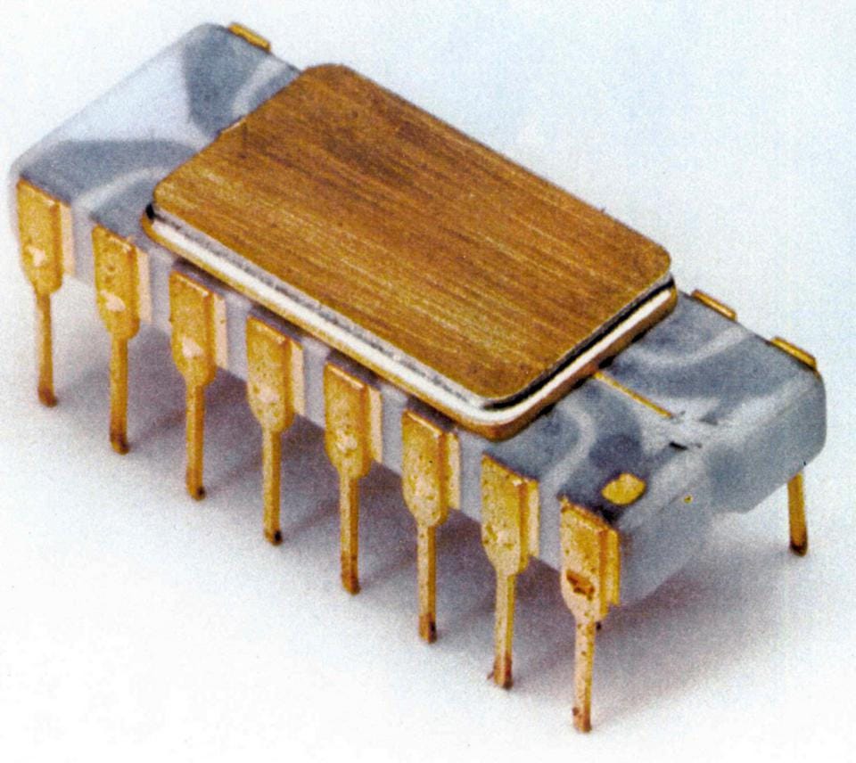 Intel 4004 - bộ vi xử lý đầu tiên trên thế giới (Nguồn: GETTY IMAGES).