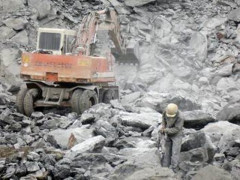 Hà Tĩnh: Doanh nghiệp nợ gần 28 tỷ đồng tiền cấp quyền khai thác khoáng sản bị tạm tước quyền sử dụng giấy phép