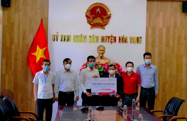 SeABank và BRG ủng hộ thành phố Đà Nẵng nhu yếu phẩm