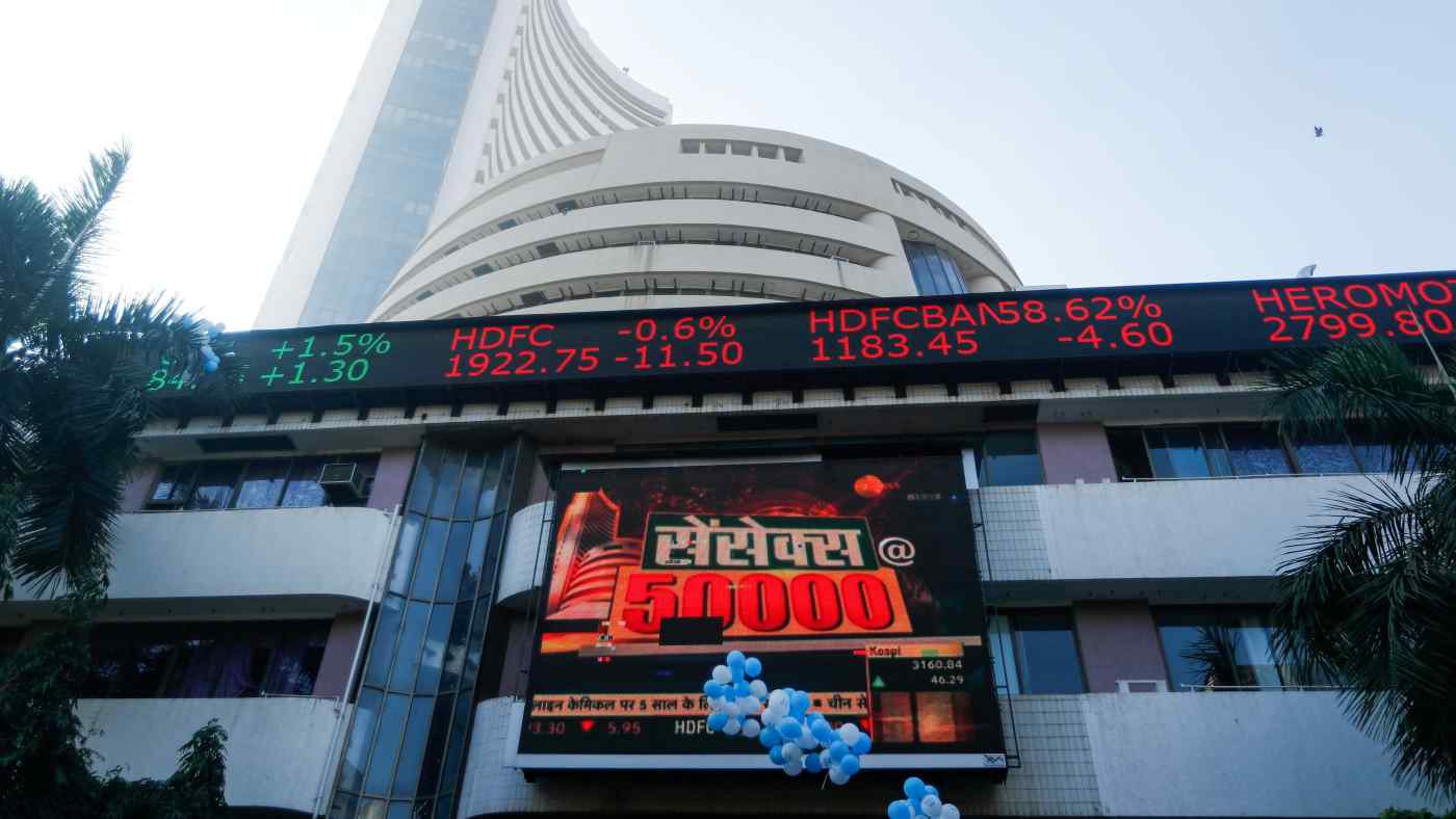 Sở giao dịch chứng khoán Bombay ở Mumbai: Chứng khoán Ấn Độ đã tăng giá kể từ năm ngoái. Ảnh: Reuters
