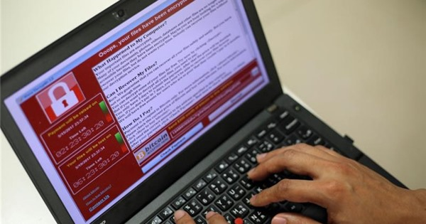 Cận thận trước nguy cơ bị đánh cắp dữ liệu cá nhân khi làm việc online tại nhà (ảnh:Internet)
