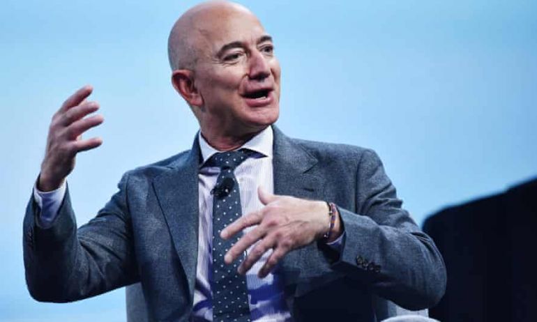“Trái đất trông mong manh khi nhìn từ không gian”: Jeff Bezos cam kết bảo tồn trị giá 1 tỷ đô la