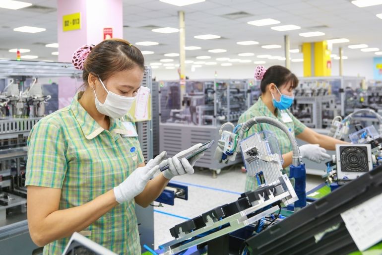 Hết 15/9, điện thoại là nhóm hàng xuất khẩu lớn nhất cả nước với kim ngạch đạt gần 38 tỷ USD. Ảnh: Samsung Việt Nam.
