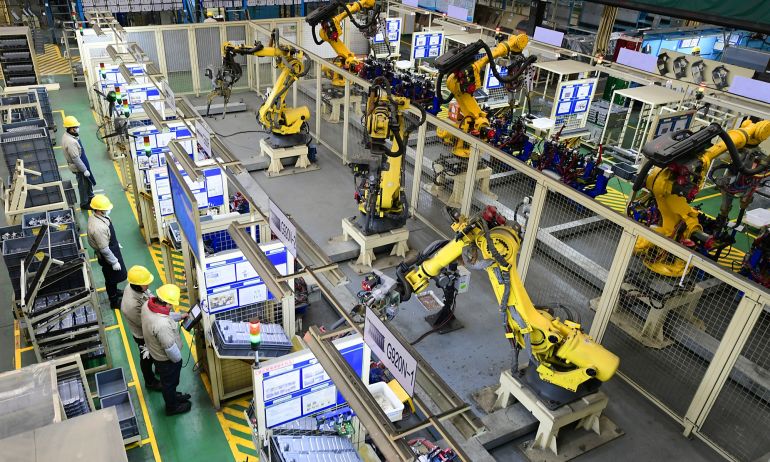 Ngành sản xuất công nghiệp của Trung Quốc đối diện với khó khăn