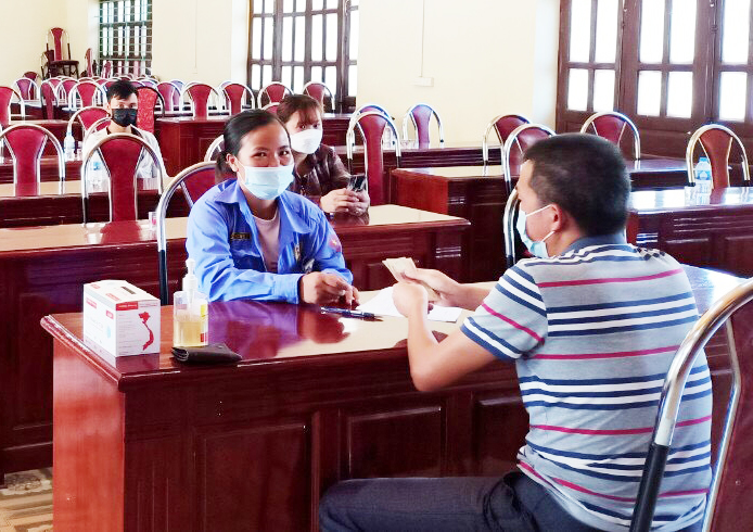 Các trường hợp cách ly y tế để phòng chống dịch COVID-19 (F1) xã Phúc Khánh, huyện Yên Lập nhận hỗ trợ COVID-19