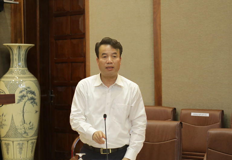 Phó Chủ tịch Thường trực Hội đồng quản lý, Tổng Giám đốc BHXH Việt Nam Nguyễn Thế Mạnh phát biểu tại cuộc họp