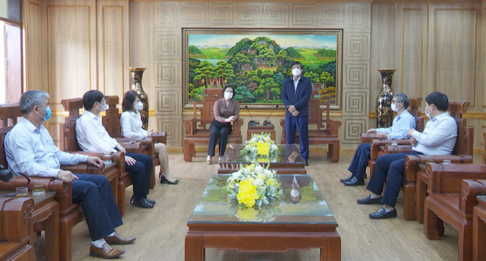 Bí thư Thành ủy Việt Trì- Nguyễn Mạnh Sơn trân trọng cảm ơn và mong muốn các doanh nghiệp tiếp tục hỗ trợ thành phố trong công tác phòng chống dịch