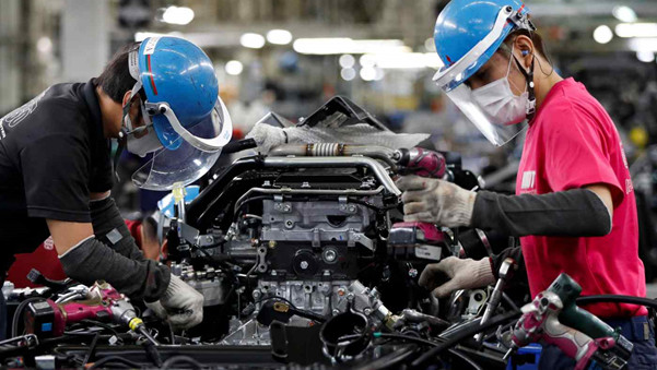 Nhà máy Ở Nhật Bản bị ảnh hưởng bởi sản lượng ô tô cũng như máy móc đa dụng ngày càng giảm.