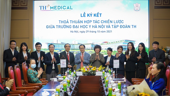 Tập đoàn TH và Đại học Y Hà Nội hợp tác xây dựng trung tâm nghiên cứu và ứng dụng khoa học tế bào