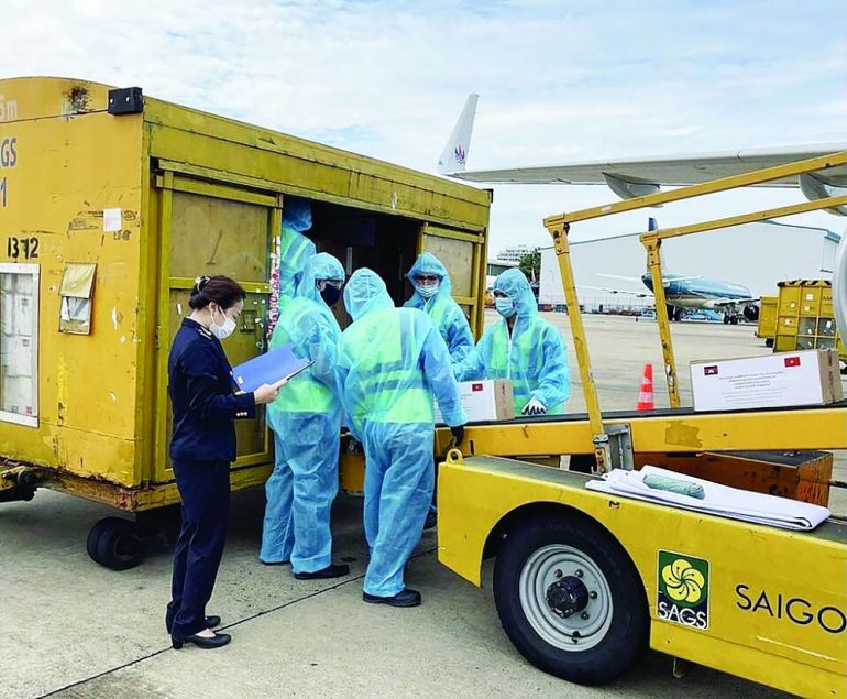 Các lô hàng sinh phẩm, vật tư phòng chống dịch Covid-19 được Hải quan sân bay quốc tế Tân Sơn Nhất thông quan nhanh chóng