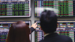 VN-Index khởi sắc bất chấp thị trường chứng khoán thế giới ảm đạm