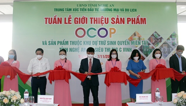 Khai mạc Tuần lễ giới thiệu sản phẩm OCOP và sản phẩm Khu dự trữ sinh quyển miền Tây tỉnh Nghệ An