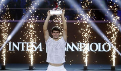 Truyền nhân của "Vua đất nện" Carlos Alcaraz vô địch giải quần vợt Next Gen ATP Finals