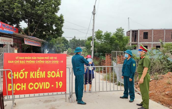 Chốt kiểm soát dịch bênh tại thành phố Việt Trì (Ảnh minh họa)