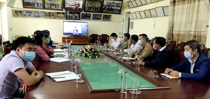 Các đại biểu tham dự lớp bồi dưỡng đại biểu HĐND cấp huyện tại điểm cầu huyện Tân Sơn
