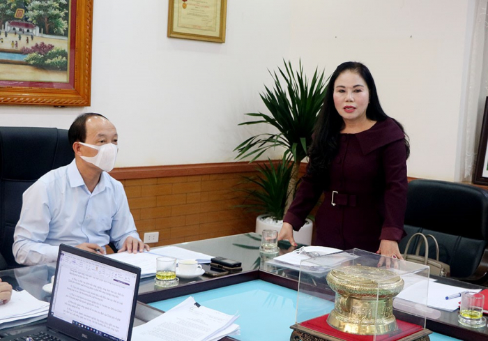 Chủ tịch Hội nữ Doanh nhân tỉnh Phú Thọ- Đinh Thị Thức chia sẻ những khó khăn về vốn hoạt động để phục vụ sản xuất, kinh doanh của doanh nghiệp
