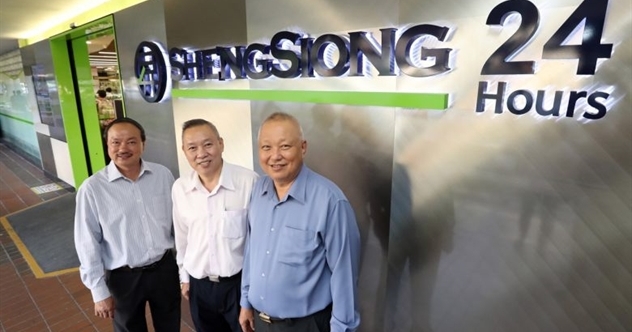 Lim Hock Leng, Lim Hock Chee và Lim Hock Eng (từ trái sáng phải). Ảnh: straitstimes
