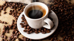 Giá cà phê trên thị trường thế giới biến động trái chiều dịp cuối tuần