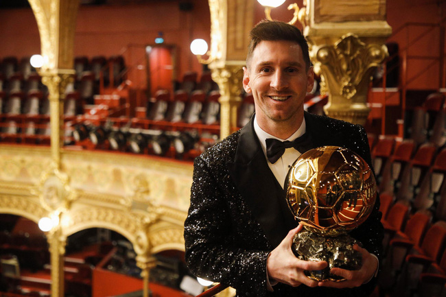 Lionel Messi lập kỷ lục thế giới mới khi phá kỷ lục của chính mình để có lần 7 giành danh hiệu Quả bóng vàng. Nguồn: Internet