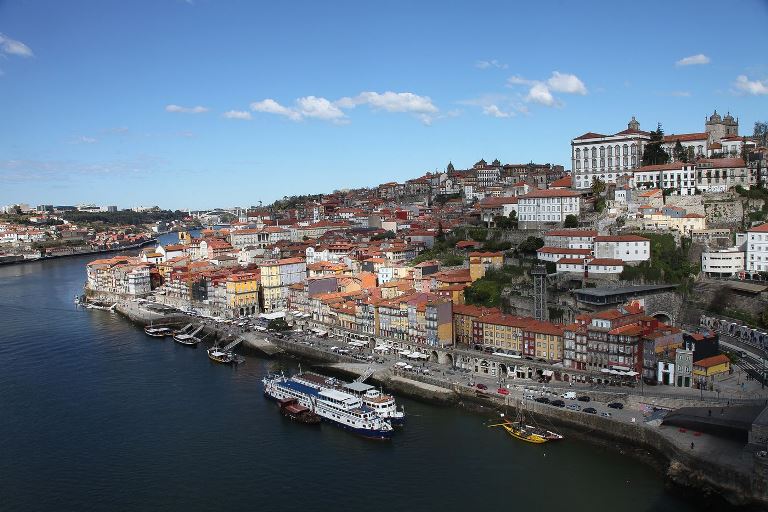 1 thành phố cảng tại Bồ Đào Nha