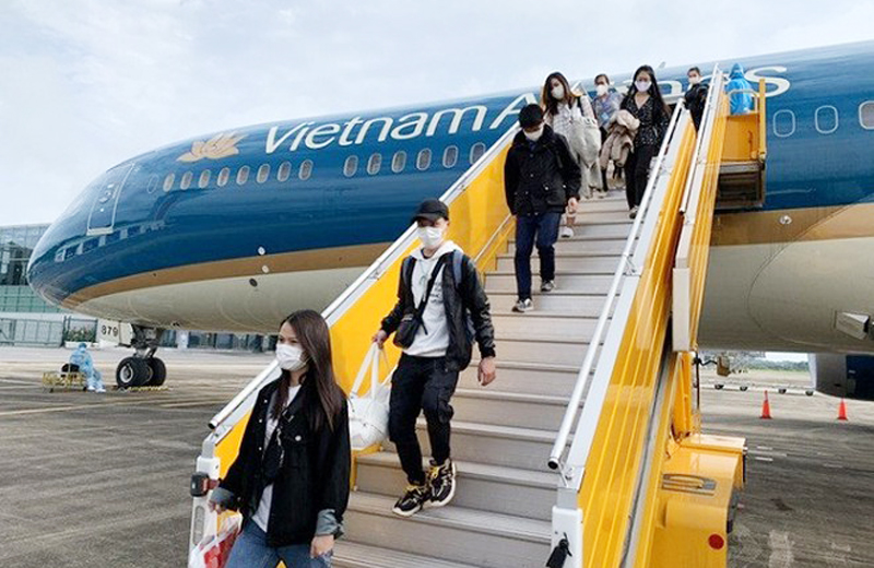 Bộ Giao thông Vận tải đã kiến nghị Thủ tướng Chính phủ mở lại các đường bay quốc tế thường lệ đến Việt Nam theo từng giai đoạn